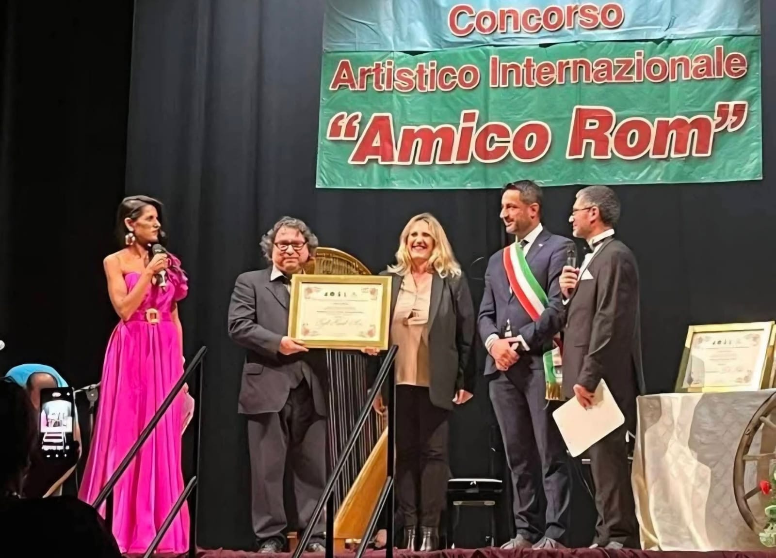 Locandina generale della 33ª edizione 2026 con gli artisti premiati